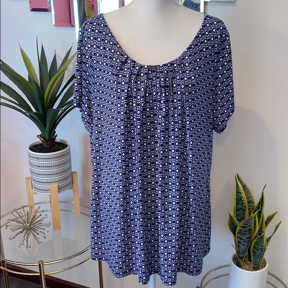 Worthington navy blue top